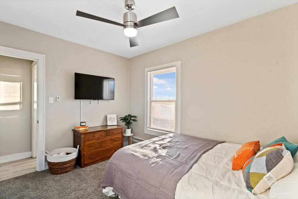 Apartment Chic & Spacious Fully Equipped 2bd W/parking *