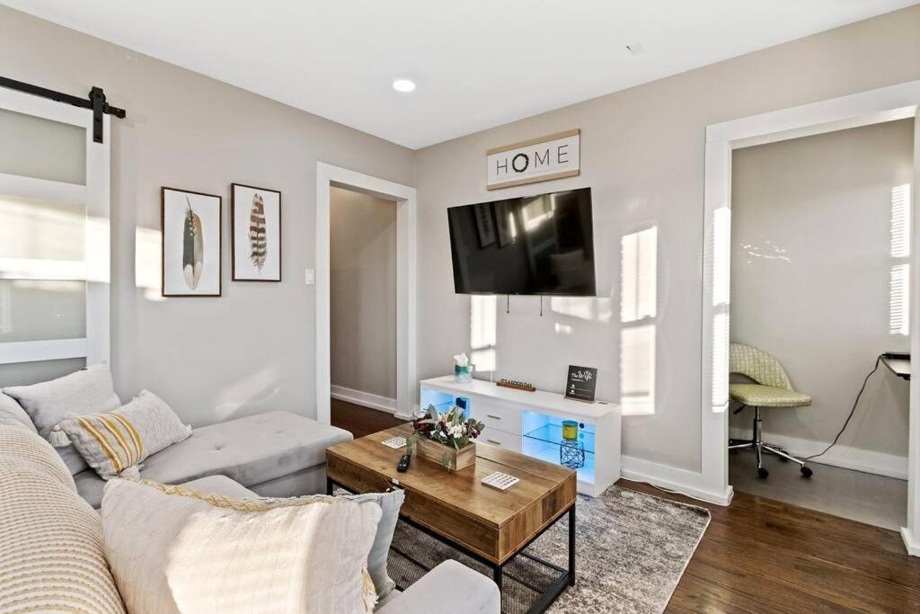 Apartment Chic & Spacious Fully Equipped 2bd W/parking Milwaukee