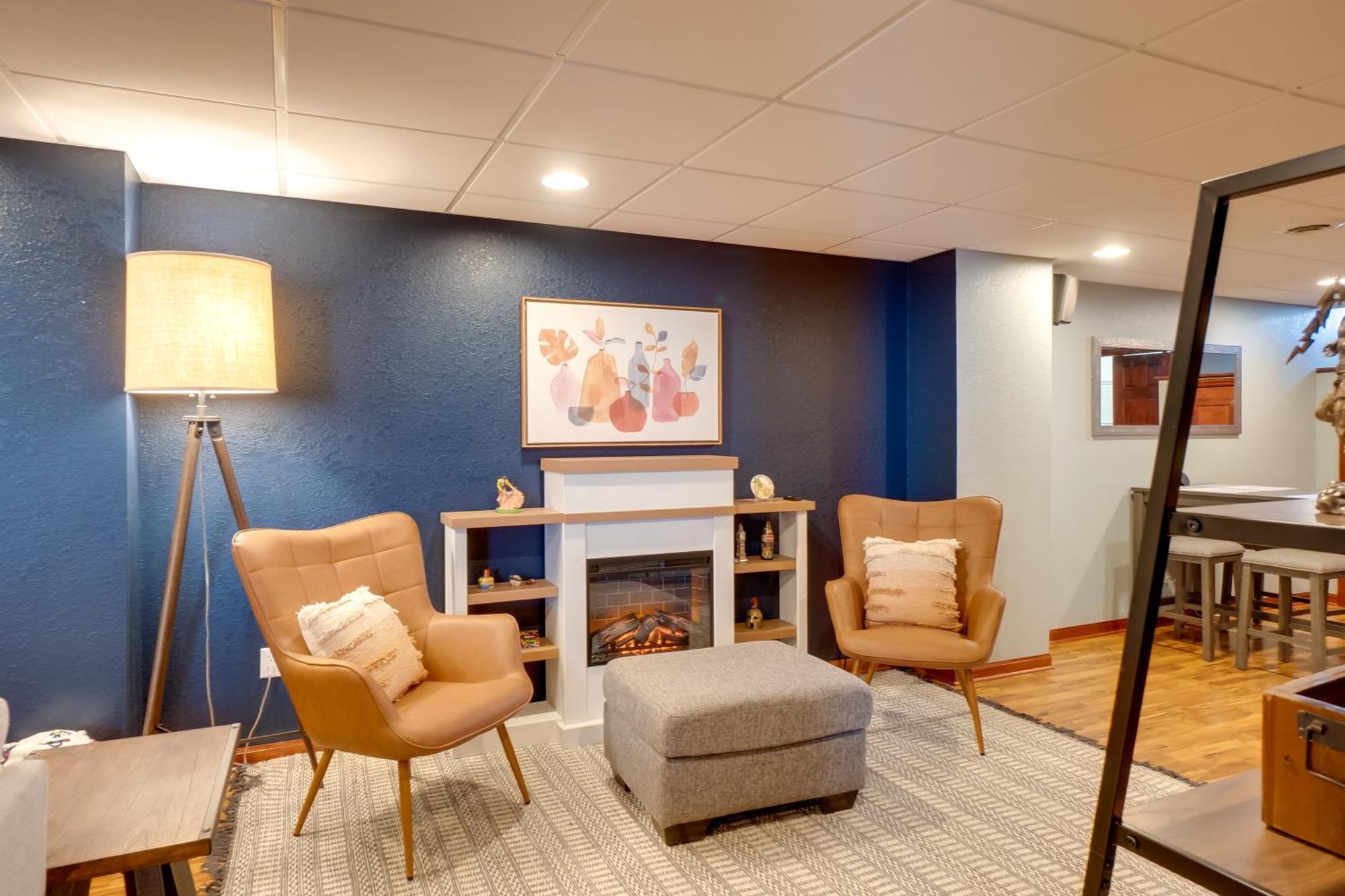 Apartment Cozy With Deck, 2 Mi To Airport! Milwaukee