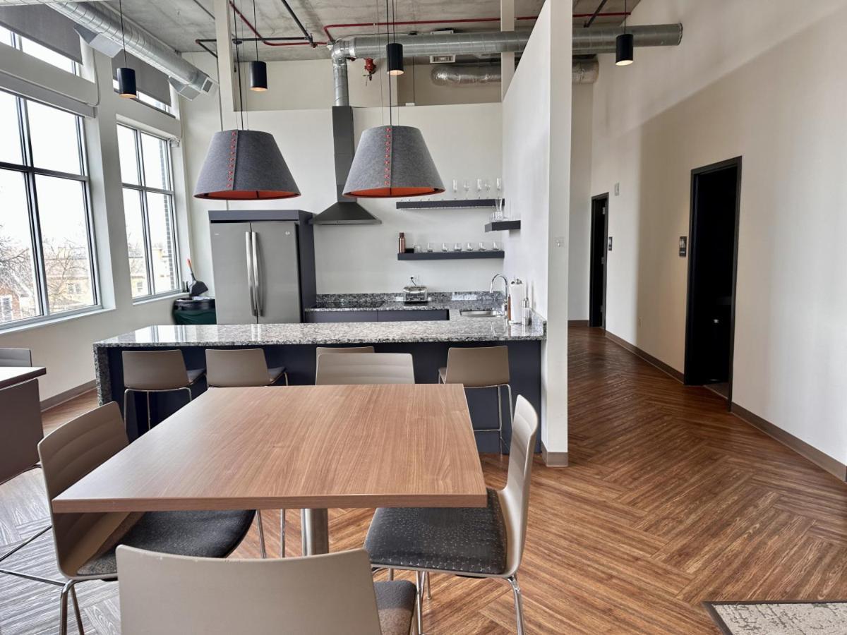 Flexhome East Side Ur7 - Near Brady St With Gym And Balcony