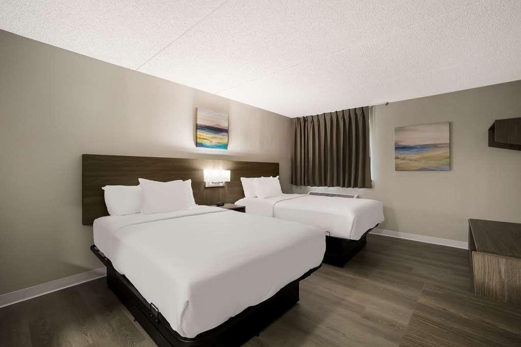 Hotel Suburban Airport