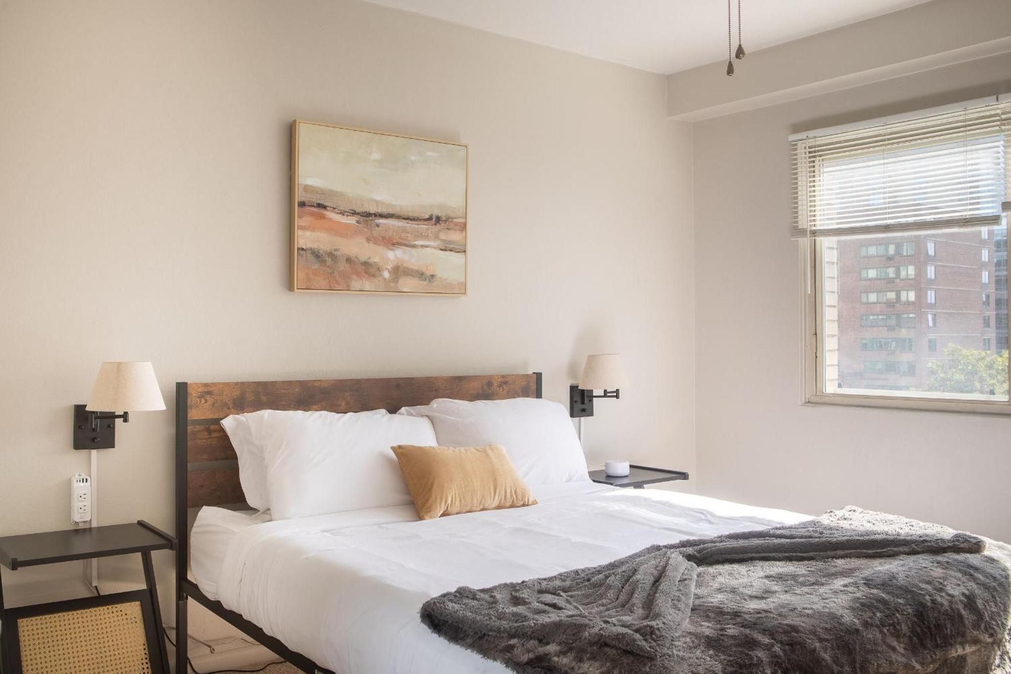 Flexhome East Side 2br C2 - Near Brady St With View Apartment *