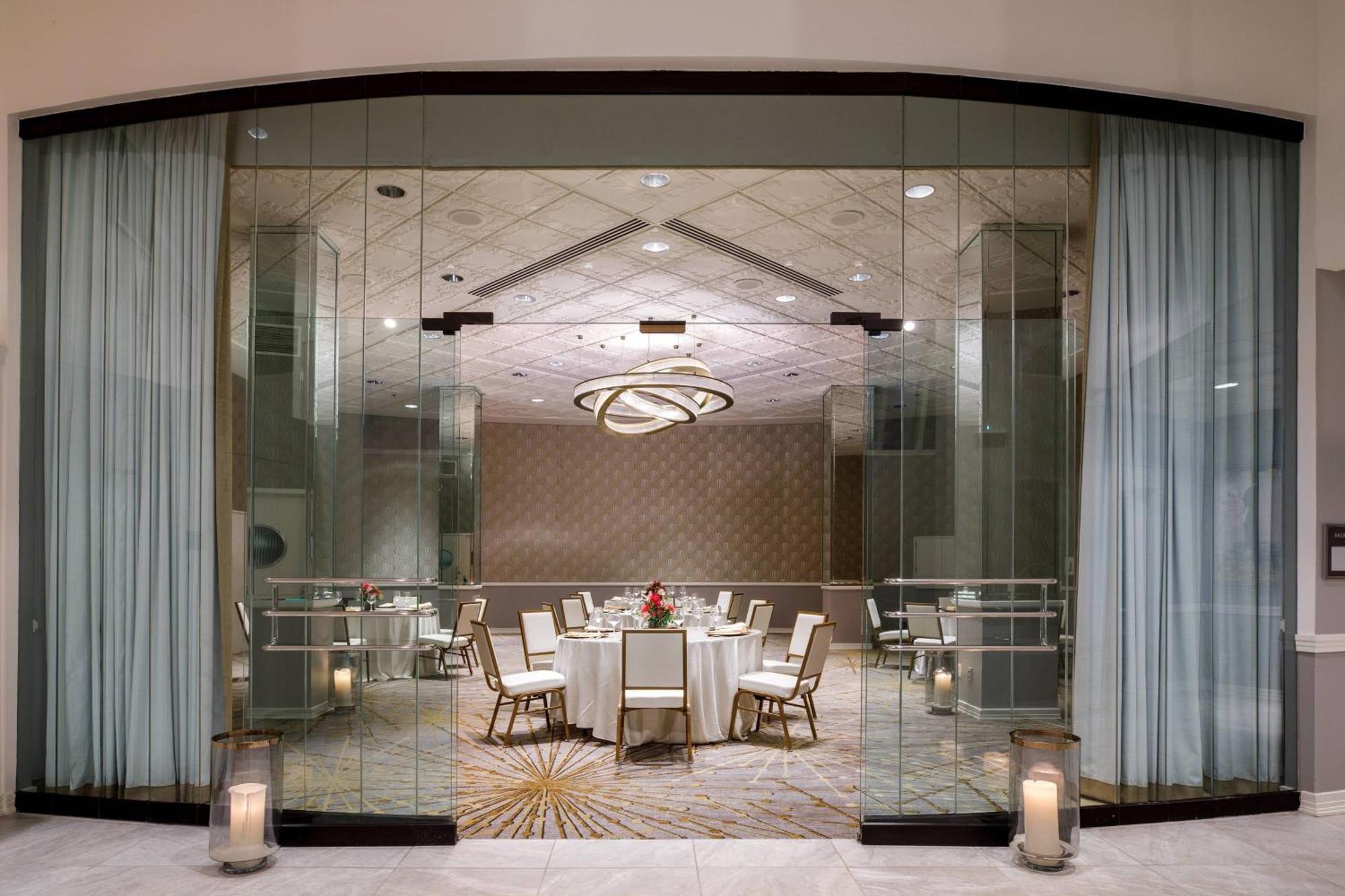 Hotel Metro, Autograph Collection 4*