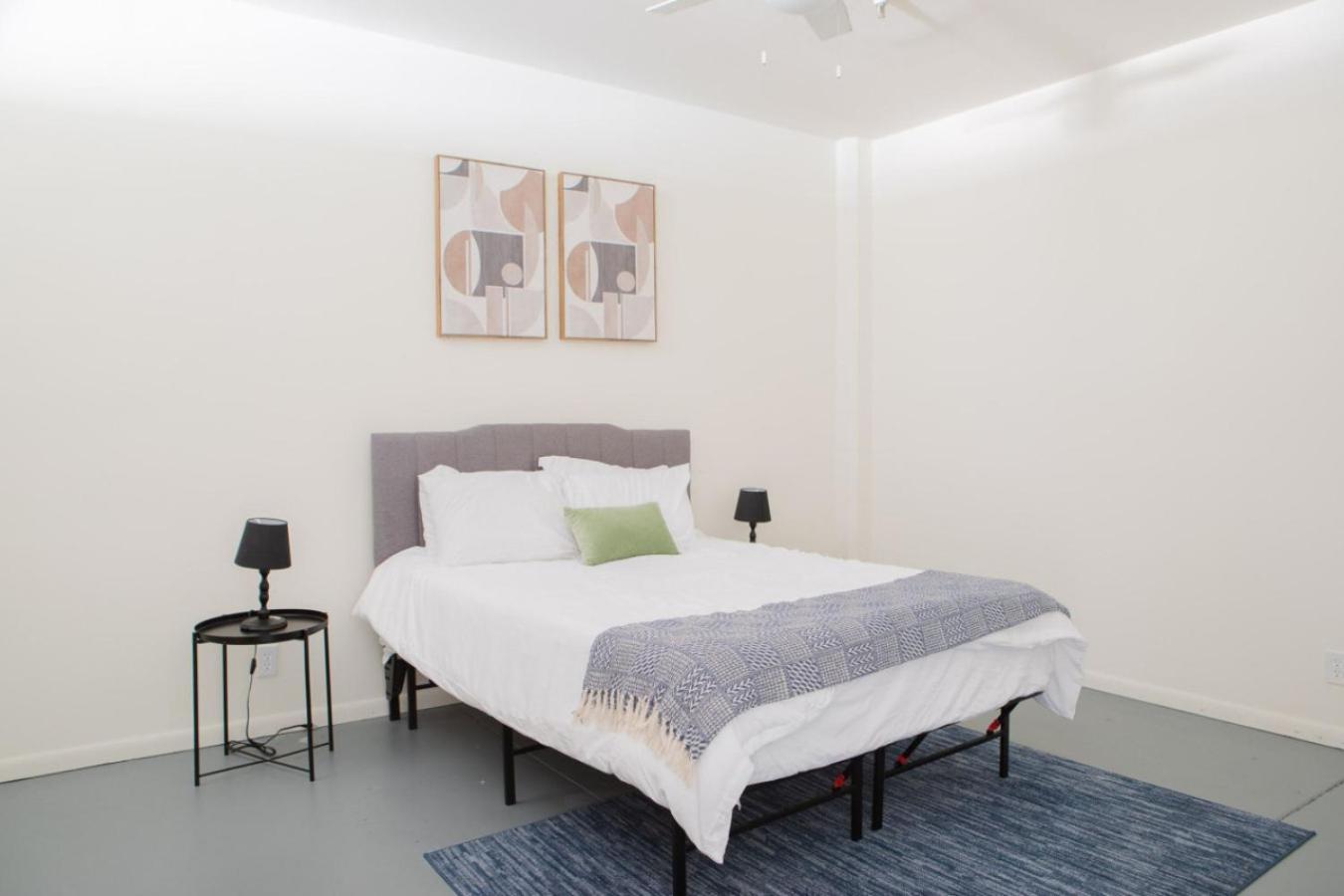 Apartment Flexhome Westown 2br Rs7 In Fiserv And Theater District