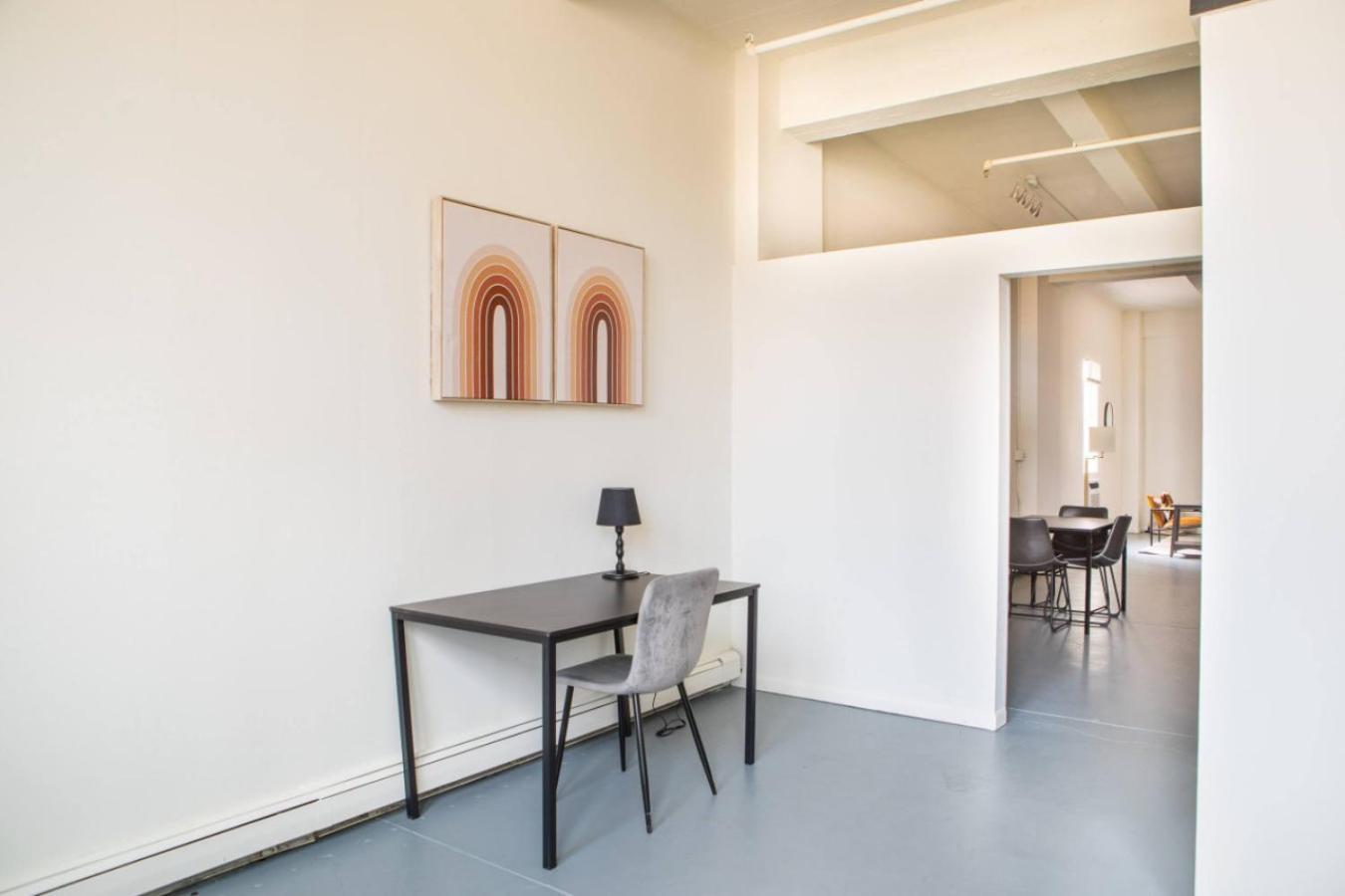 Flexhome Westown 2br Rs7 In Fiserv And Theater District * Milwaukee
