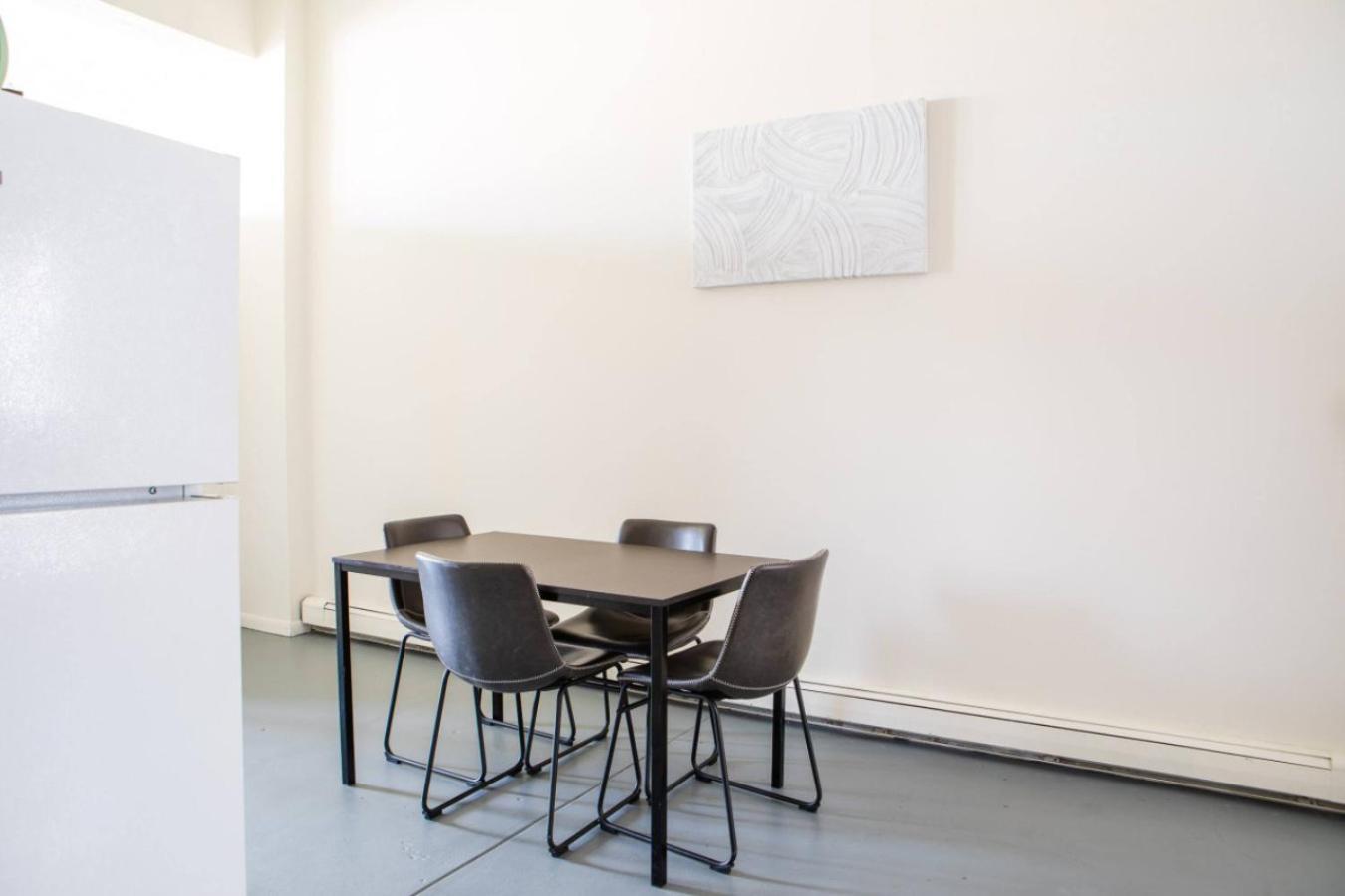 Flexhome Westown 2br Rs7 In Fiserv And Theater District