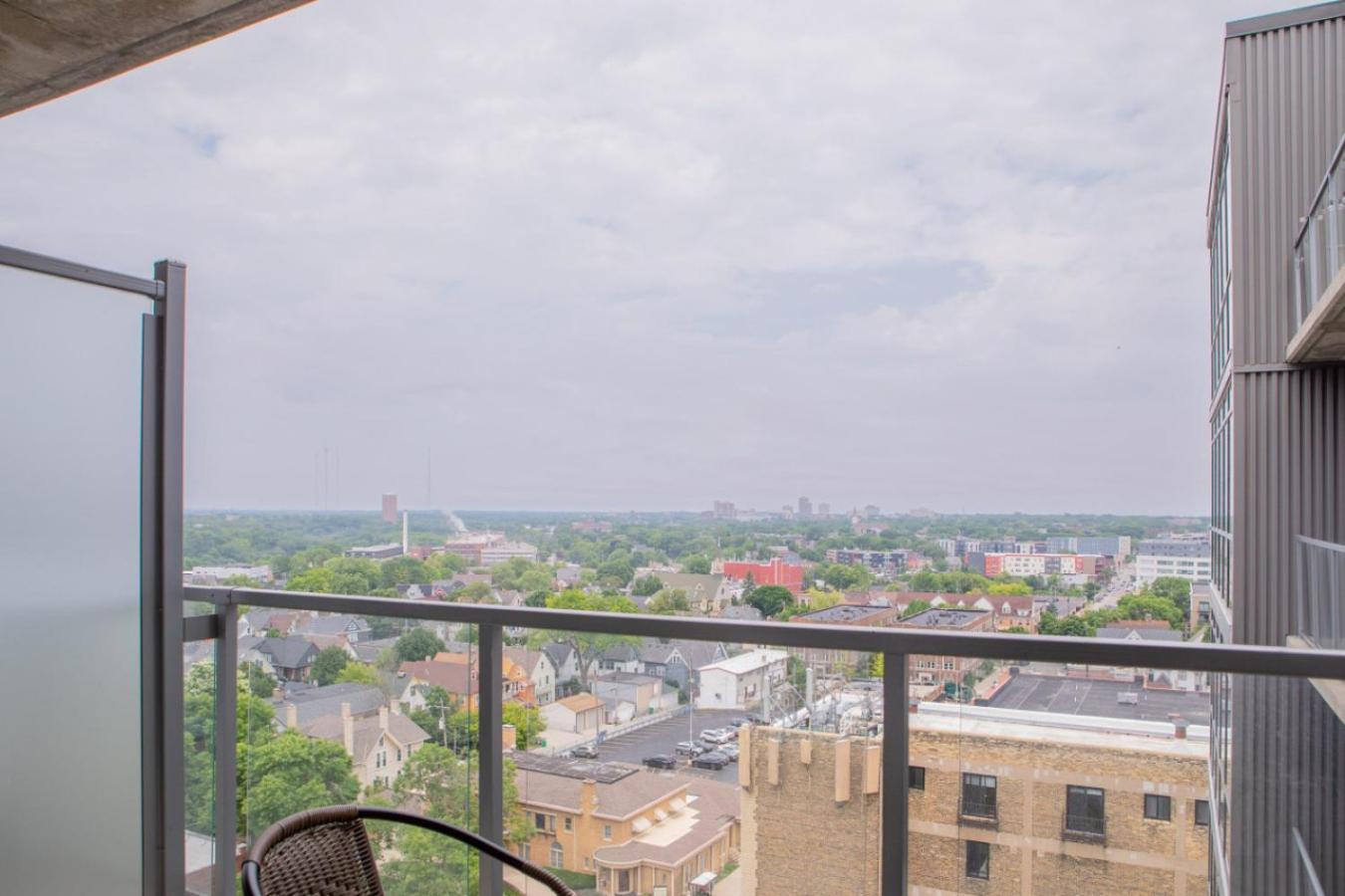 Flexhome East Side 1br Ur11 - Near Brady With Gym And Balcony * Milwaukee