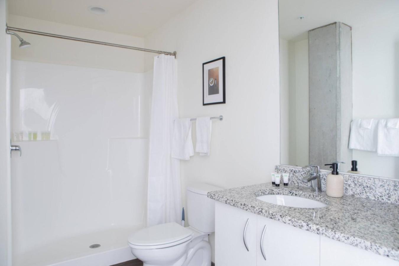 Flexhome East Side 1br Ur11 - Near Brady With Gym And Balcony Apartment Milwaukee