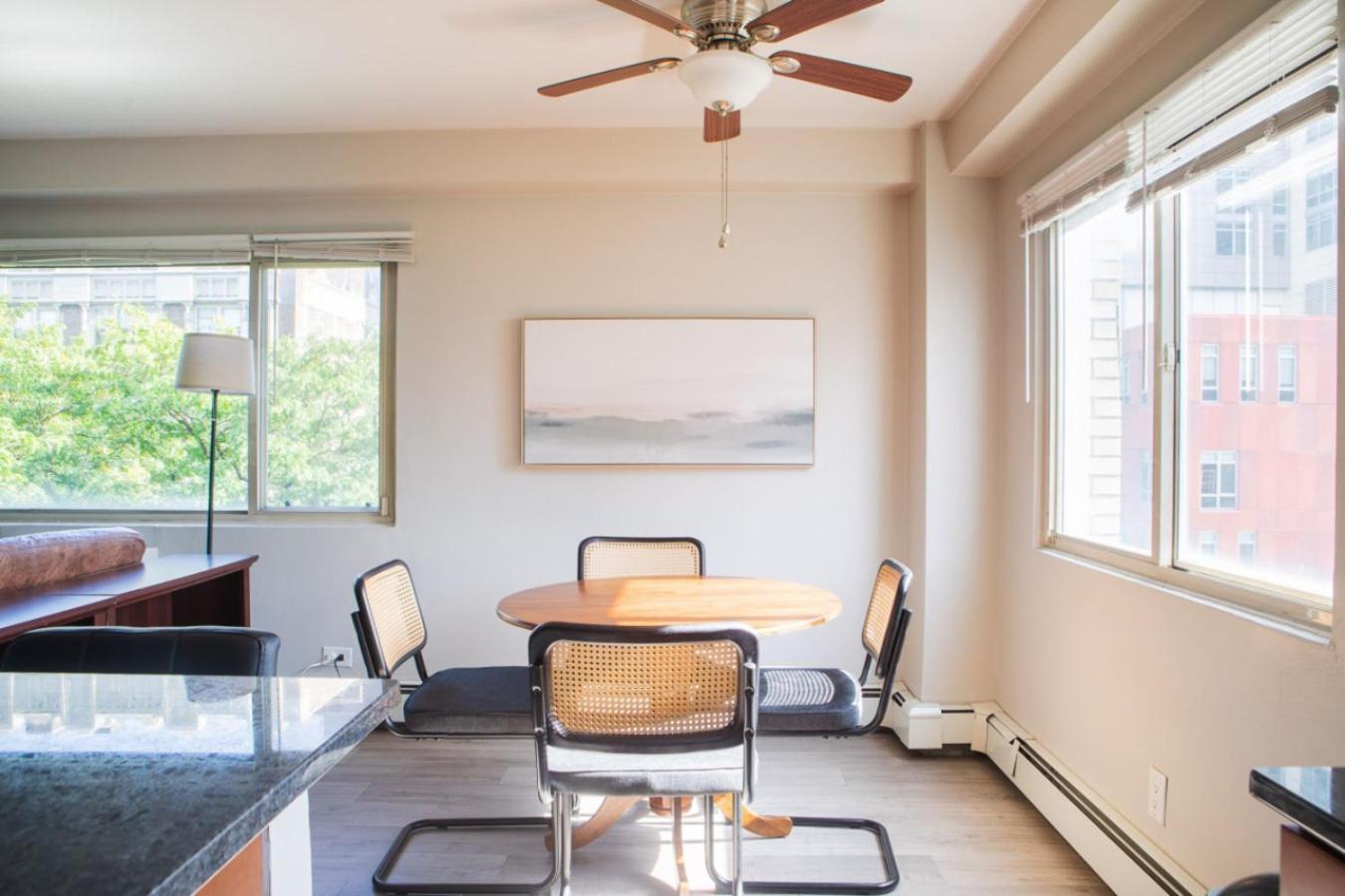 Apartment Flexhome East Side 2br C2 - Near Brady St With View *