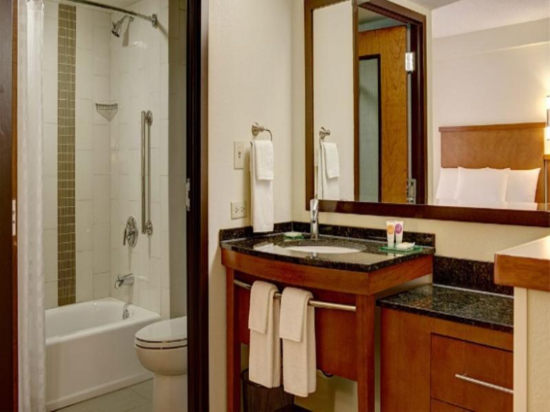 Hyatt Place Airport Milwaukee
