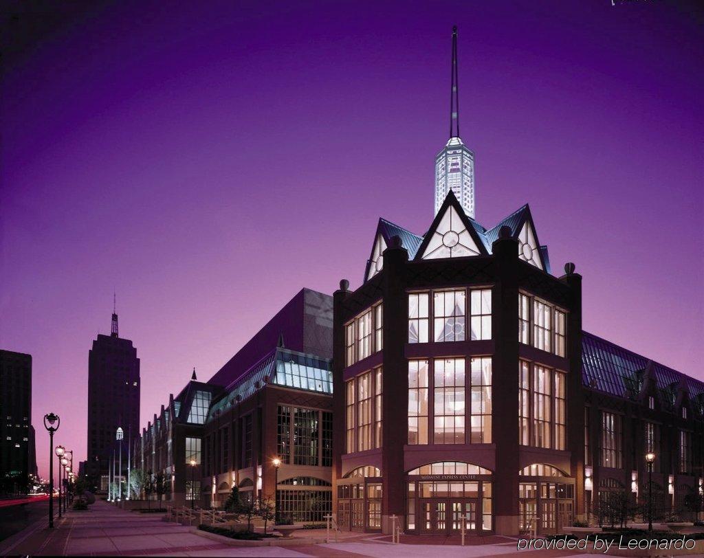 Hotel Doubletree By Hilton Downtown Milwaukee