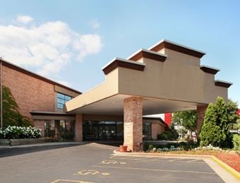 Clarion Airport 3* Milwaukee