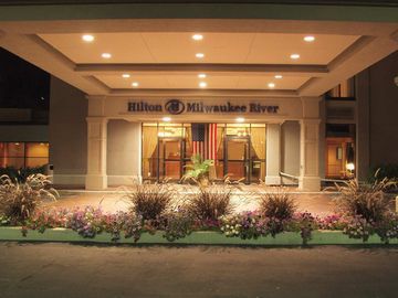 Riverfront By Ihg Hotel Milwaukee