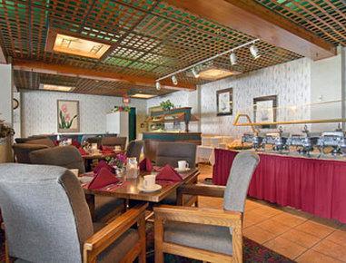 Hotel Center Milwaukee