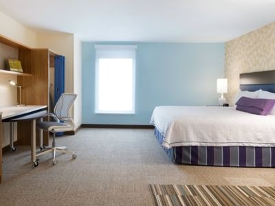 Home2 By Hilton Airport 3*