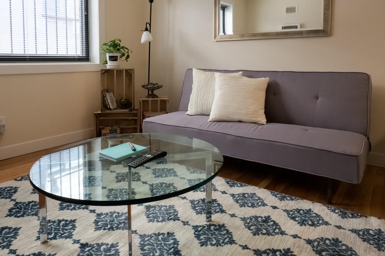 Apartment 1 Bedroom Apt Near Marquette University