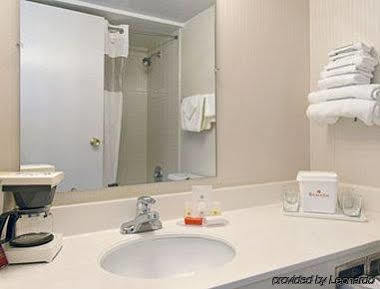 Hotel Center