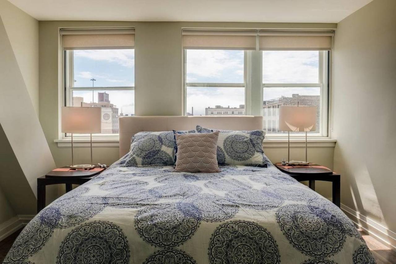 Penthouse Apt In Heart Of Downtown * Milwaukee