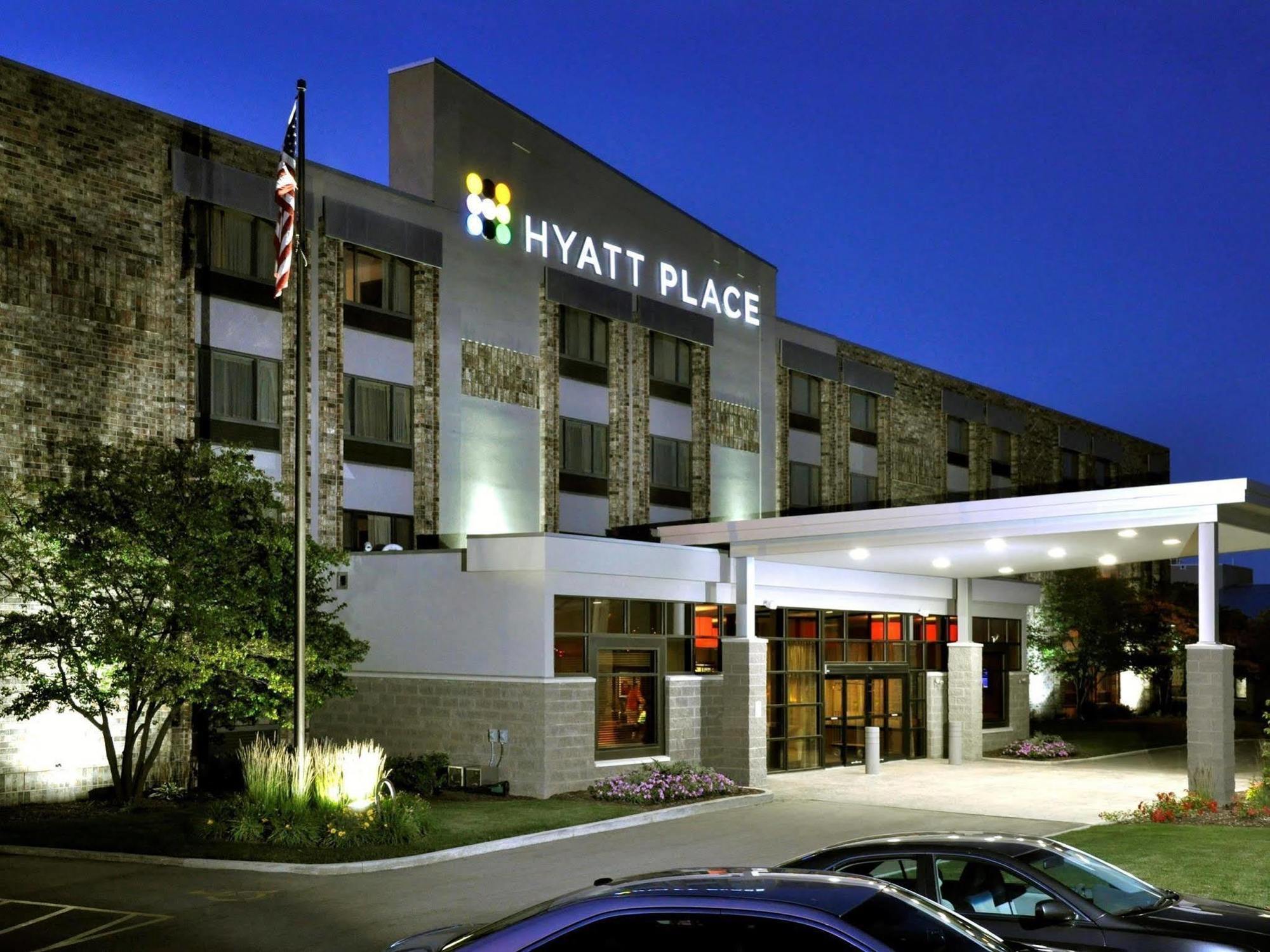 Hyatt Place Airport Hotel