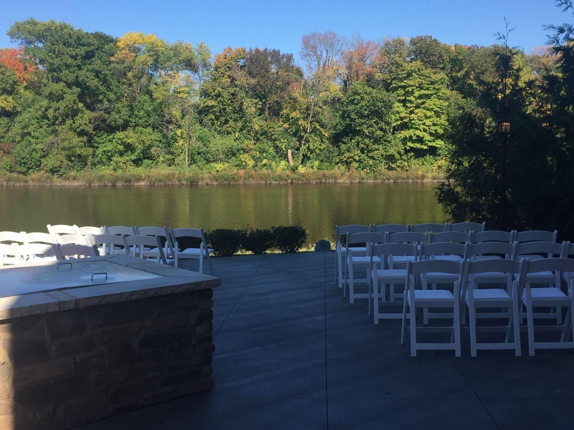 Riverfront By Ihg Milwaukee
