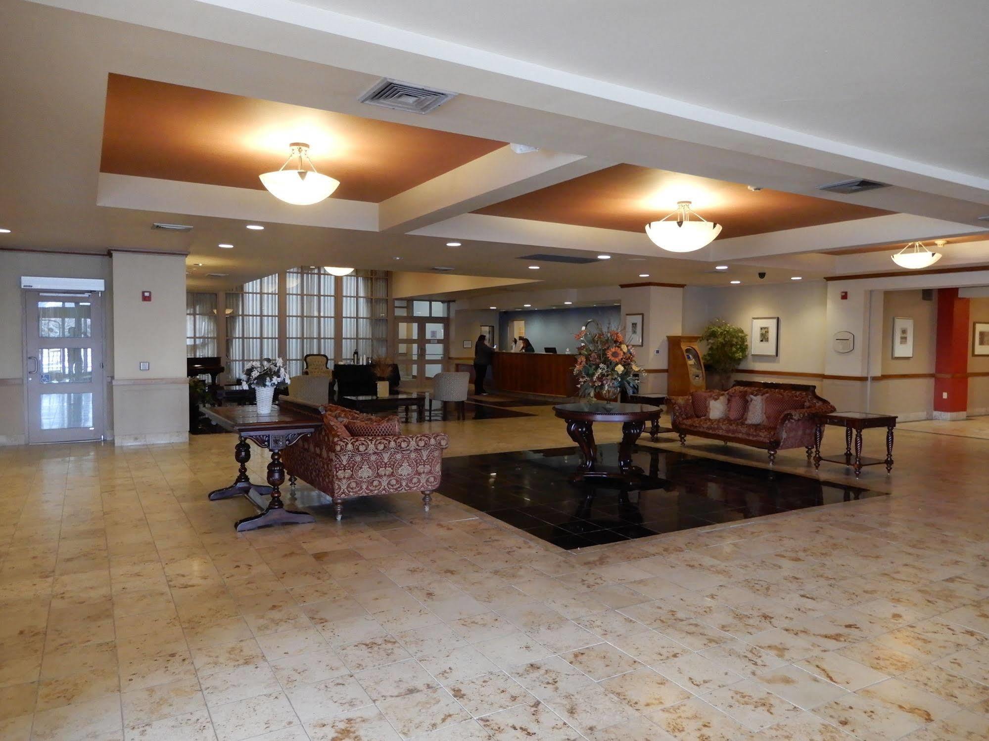 Clarion Airport Milwaukee