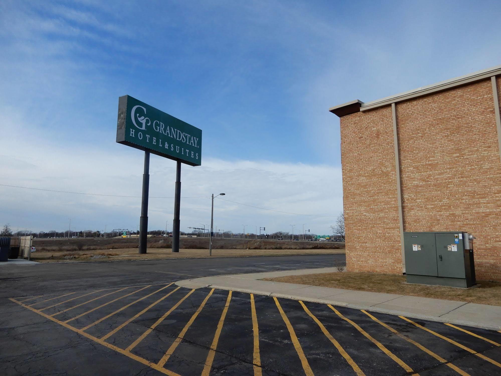 Clarion Airport