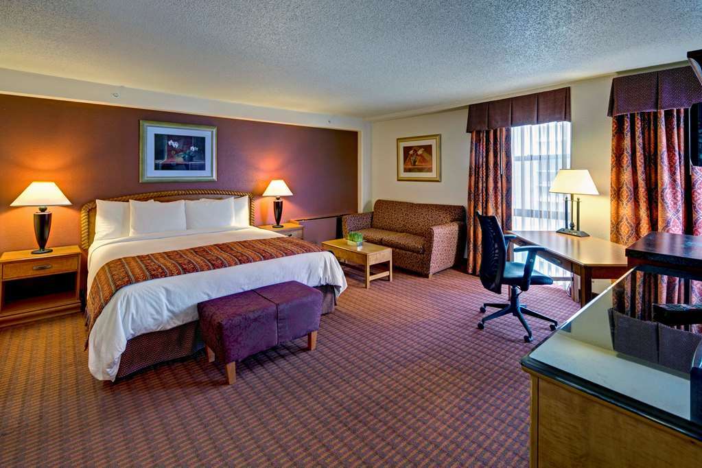 Doubletree By Hilton Downtown Milwaukee