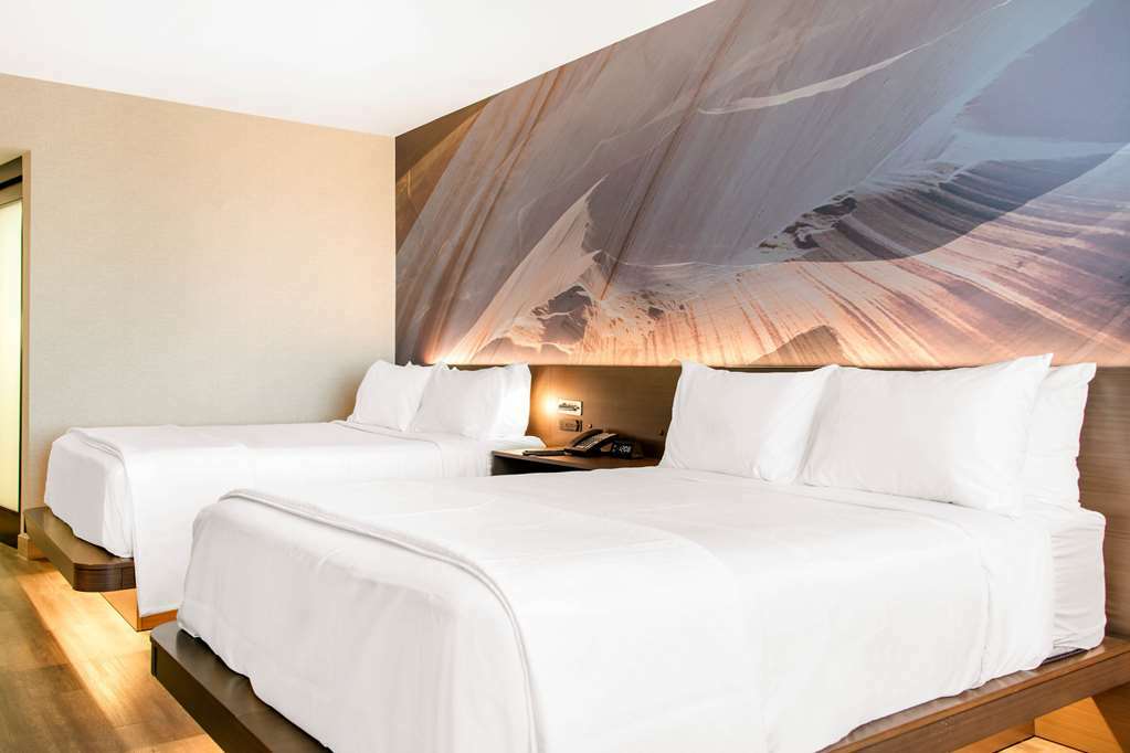 Cambria Downtown 4* Milwaukee