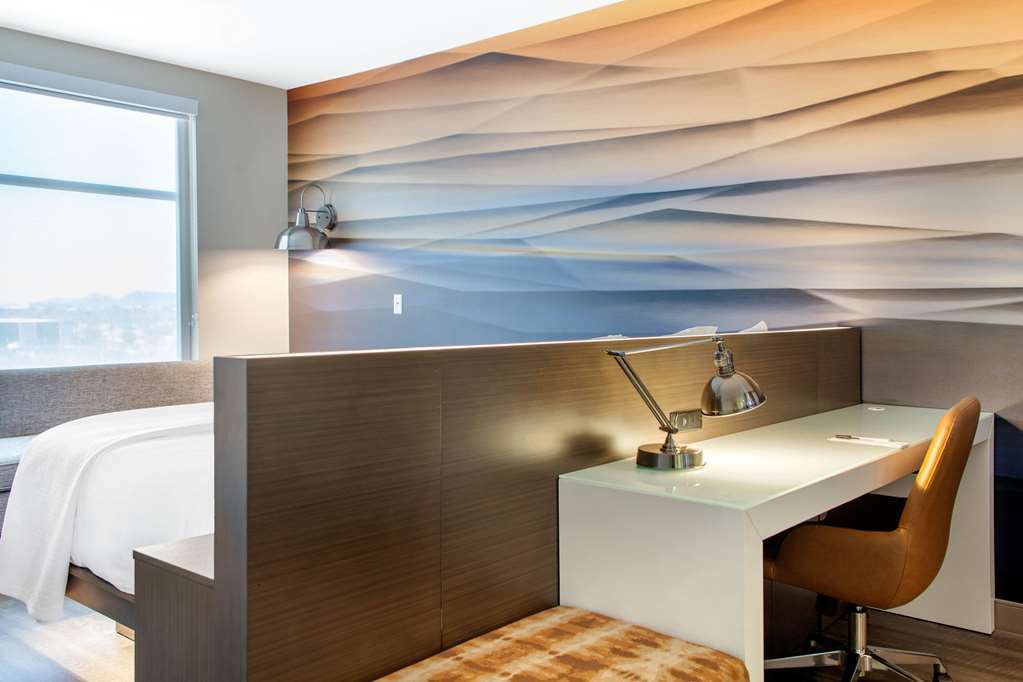 Hotel Cambria Downtown 4*