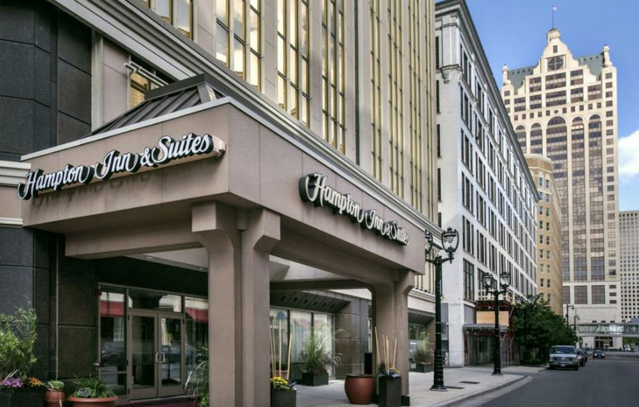 Hampton & Downtown Hotel