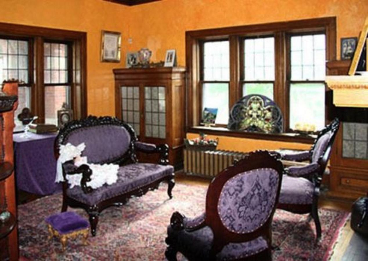 Brumder Mansion Bed & Breakfast