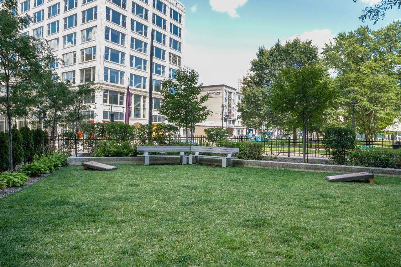 Mint House Downtown 4*